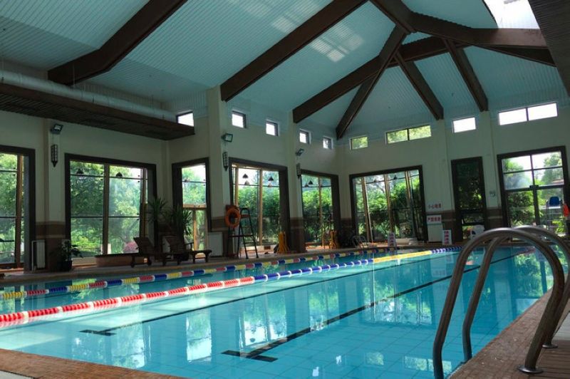 Hongqiao Riverside Garden Club Swimming Pool